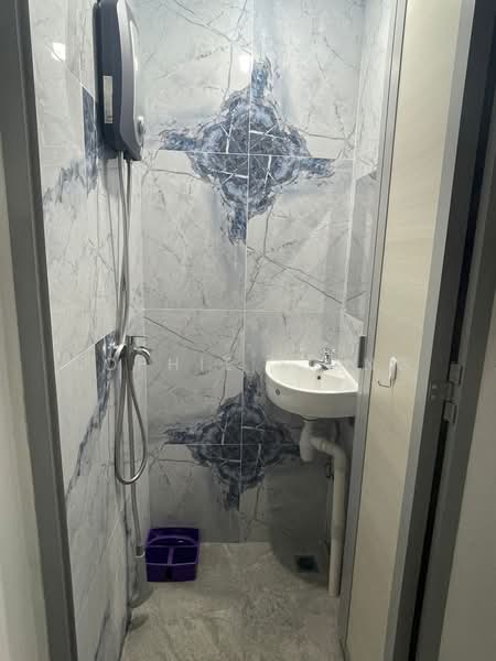 Parc Vista, 456 Corporation Road, Room Rental, 60 sqft, Condominium For Rent, by Sophie Xiang, 500236574 - Bathroom - PropertyGuru.com.sg