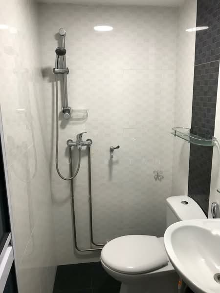 International Plaza, 10 Anson Road, Room Rental, 160 sqft, Apartment For Rent, by Juita Tan, 500236583 - Bathroom - PropertyGuru.com.sg