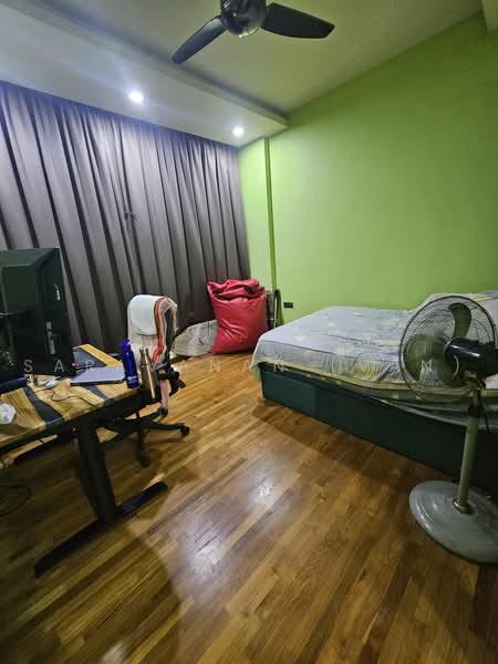Changi Rise Condo, 22 Simei Rise, 3 Bedrooms, 1,496 sqft, Condominium For Sale, by Saravanan (Van), 500236587 - Master Bedroom - PropertyGuru.com.sg