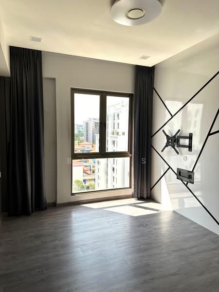 Parkview Apartments, 1 Bukit Batok Street 25, 2 Bedrooms, 990 sqft, Condominium For Rent, by Bala .S, 500236590 - View - PropertyGuru.com.sg