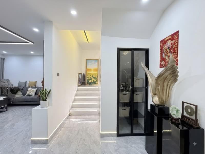 Braddell Heights Estate, Mackerrow Road, 4 Bedrooms, 2,500 sqft, Terraced House For Sale, by Melody Azyliae Chiam, 500236595 - Interior - PropertyGuru.com.sg