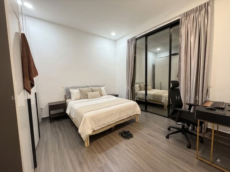 Braddell Heights Estate, Mackerrow Road, 4 Bedrooms, 2,500 sqft, Terraced House For Sale, by Melody Azyliae Chiam, 500236595 - Bedroom - PropertyGuru.com.sg