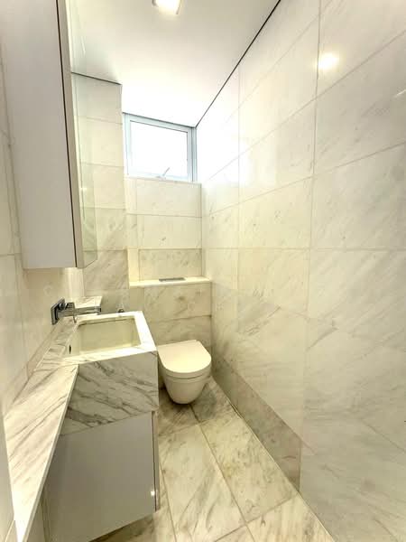Park Residences Kovan, 831 Upper Serangoon Road, 1 Bedroom, 355 sqft, Condominium For Sale, by CHERMAINE Koh Lay Cheng, 500236603 - Bathroom - PropertyGuru.com.sg