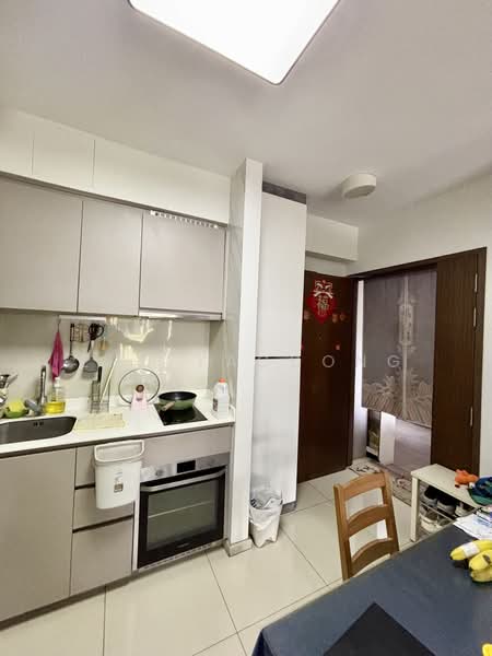 The Visionaire, 174 Canberra Drive, 2 Bedrooms, 721 sqft, Executive Condominium For Sale, by Zhu Yaodong, 500236612 - Kitchen - PropertyGuru.com.sg