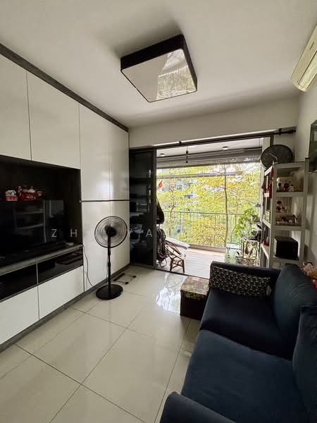 The Visionaire, 174 Canberra Drive, 2 Bedrooms, 721 sqft, Executive Condominium For Sale, by Zhu Yaodong, 500236612 - Living Room - PropertyGuru.com.sg