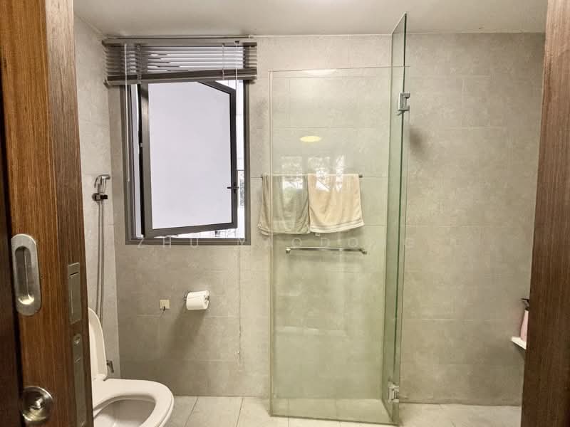 The Visionaire, 174 Canberra Drive, 2 Bedrooms, 721 sqft, Executive Condominium For Sale, by Zhu Yaodong, 500236612 - Bathroom - PropertyGuru.com.sg