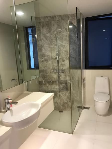 d'Leedon (Former Farrer Court), 13 Leedon Heights, 1 Bedroom, 635 sqft, Condominium For Sale, by Albert New, 500236614 - Bathroom - PropertyGuru.com.sg