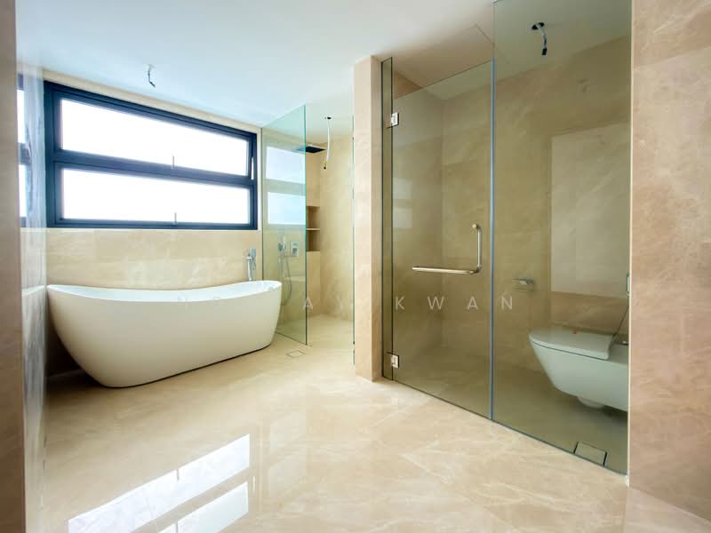 Brand New & Freehold Bungalow with Lift and Pool - Matlock Rise in Braddell Heights Estate, Matlock Rise, 7 Bedrooms, 8,969 sqft, Detached House For Sale, by Ng Lay Kwan, 500236621 - Bathroom - PropertyGuru.com.sg
