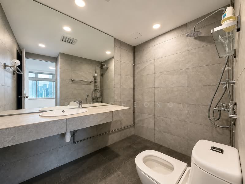 The Plaza, 7500A Beach Road, Room Rental, 210 sqft, Apartment For Rent, by Sam Cheong, 500236624 - Ensuite Bathroom - PropertyGuru.com.sg