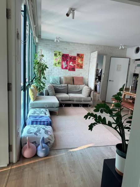178 Edgefield Plains, 178 Edgefield Plains, Hougang / Punggol / Sengkang, 3 Bedrooms, 969 sqft, HDB Flat For Rent, by Elva Elva Ouyang, 500236628 - Living Room - PropertyGuru.com.sg