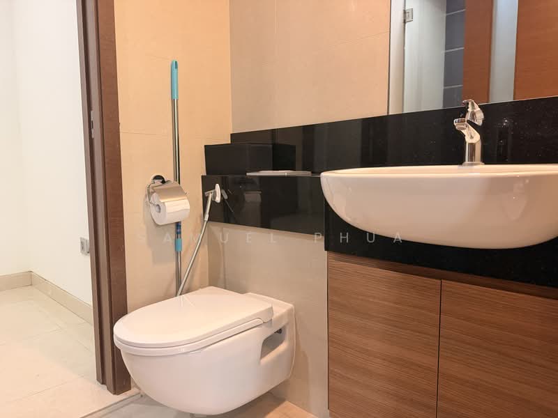 Centra Loft, 3 Lorong 35 Geylang, 2 Bedrooms, 441 sqft, Condominium For Sale, by Samuel Phua, 500236641 - Bathroom - PropertyGuru.com.sg