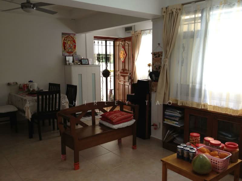 668C Jurong West Street 64, 668C Jurong West Street 64, Boon Lay / Jurong / Tuas, 3 Bedrooms, 969 sqft, HDB Flat For Sale, by Shirley Tao, 500236646 - Living Room - PropertyGuru.com.sg