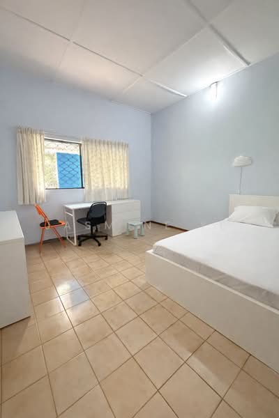 Jalan Asas, Fuyong Estate, Jalan Asas , Fuyong Estate, 3 Bedrooms, 2,500 sqft, Semi-Detached House For Sale, by Jasmine Ye, 500236654 - Bedroom - PropertyGuru.com.sg