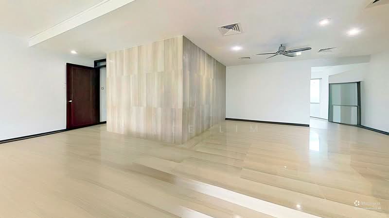 Orchard Bel Air, 245 Orchard Boulevard, 4 Bedrooms, 3,229 sqft, Condominium For Sale, by Renee Lim, 500236662 - Striking Marble panelled feature Wall - PropertyGuru.com.sg