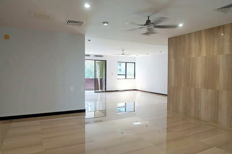 Orchard Bel Air, 245 Orchard Boulevard, 4 Bedrooms, 3,229 sqft, Condominium For Sale, by Renee Lim, 500236662 - Dining flows to Living and Balcony - PropertyGuru.com.sg