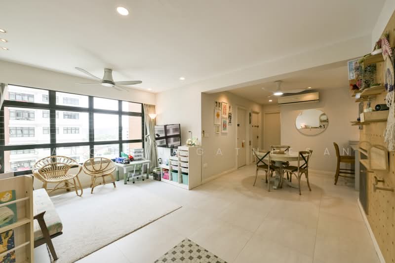 365B Upper Serangoon Road, 365B Upper Serangoon Road, 3 Bedrooms, 990 sqft, HDB Flat For Sale, by Sanche Jagatheesan, 500236666 - Living Room - PropertyGuru.com.sg