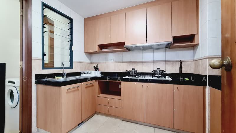 East Meadows, 30 Tanah Merah Kechil Road, Room Rental, 100 sqft, Condominium For Rent, by Claudia Faith Chua, 500236669 - Kitchen - PropertyGuru.com.sg