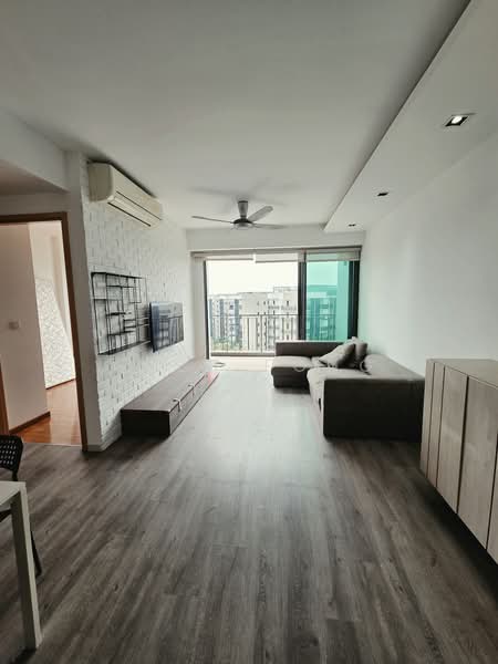 Esparina Residences, 113 Compassvale Bow, 2 Bedrooms, 883 sqft, Condominium For Sale, by Greg Fong, 500236670 - Living Room - PropertyGuru.com.sg