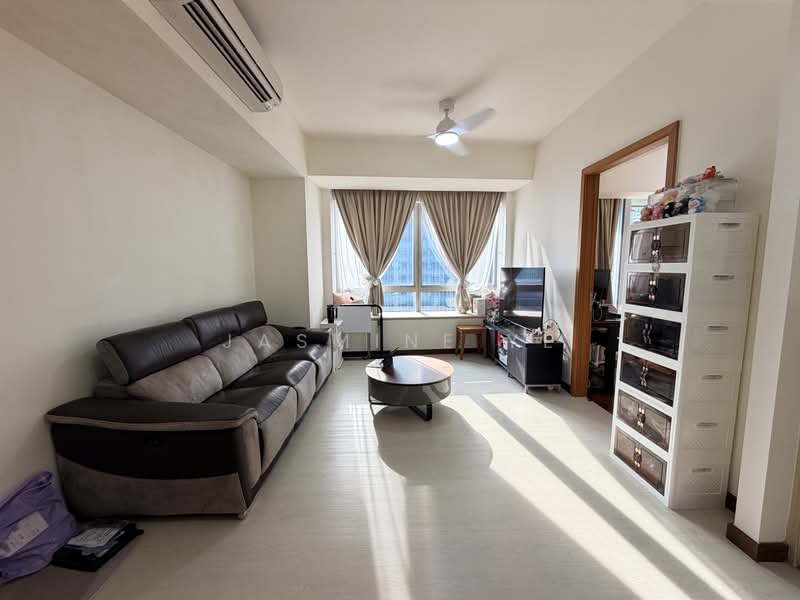 The Sail @ Marina Bay, 6 Marina Boulevard, 2 Bedrooms, 861 sqft, Condominium For Sale, by Jasmine Ye, 500236671 - Living Room - PropertyGuru.com.sg