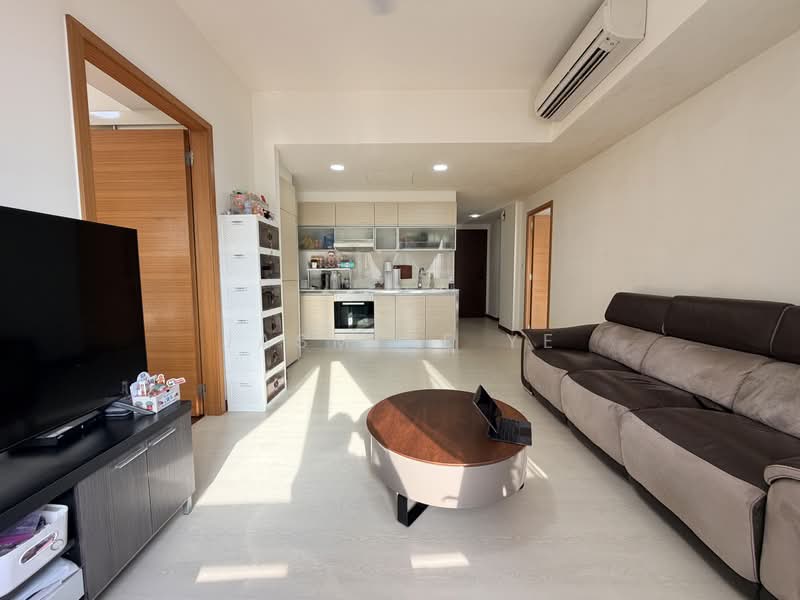 The Sail @ Marina Bay, 6 Marina Boulevard, 2 Bedrooms, 861 sqft, Condominium For Sale, by Jasmine Ye, 500236671 - Living Room - PropertyGuru.com.sg