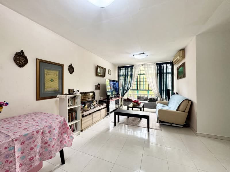 480 Segar Road, 480 Segar Road, Dairy Farm / Bukit Panjang / Choa Chu Kang, 3 Bedrooms, 979 sqft, HDB Flat For Sale, by Andrew Yong, 500236683 - Living Room - PropertyGuru.com.sg