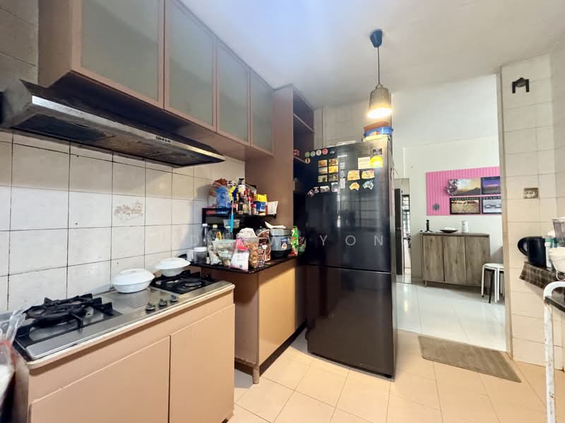 480 Segar Road, 480 Segar Road, Dairy Farm / Bukit Panjang / Choa Chu Kang, 3 Bedrooms, 979 sqft, HDB Flat For Sale, by Andrew Yong, 500236683 - Kitchen - PropertyGuru.com.sg