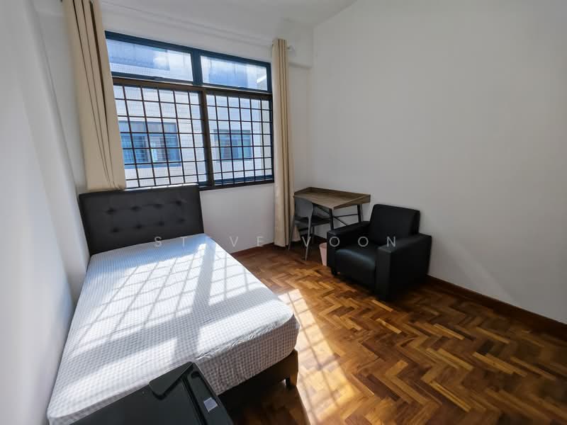 Palm Lodge, 4 Geylang Lor 37, Room Rental, 150 sqft, Condominium For Rent, by Steve Voon, 500236687 - Bedroom - PropertyGuru.com.sg