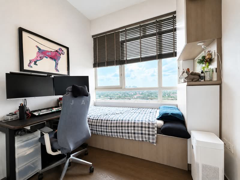 Principal Garden, 93 Prince Charles Crescent, 2 Bedrooms, 807 sqft, Condominium For Sale, by Jane Fong, 500236692 - Bedroom - PropertyGuru.com.sg