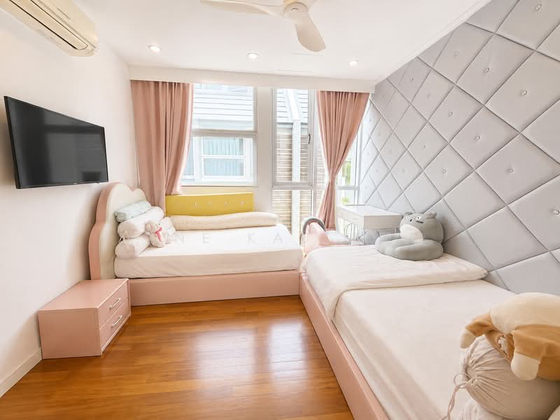 Charlton Residences, Charlton Road, 6 Bedrooms, 5,349 sqft, Terraced House For Sale, by Dane Kau 高国豪, 500236693 - Bedroom - PropertyGuru.com.sg