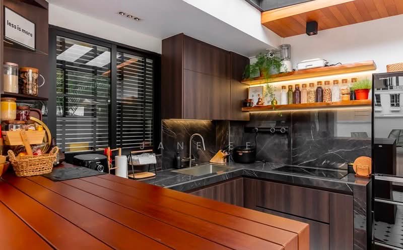 Burgundy Hill, 34 Burgundy Crescent, 6 Bedrooms, 4,000 sqft, Semi-Detached House For Sale, by Jane Ee, 500236698 - PropertyGuru.com.sg