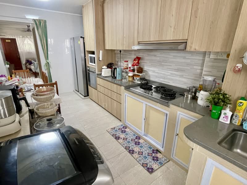 418 Tampines Street 41, 418 Tampines Street 41, 2 Bedrooms, 797 sqft, HDB Flat For Sale, by Aminuddin Hashim, 500236700 - Kitchen - PropertyGuru.com.sg