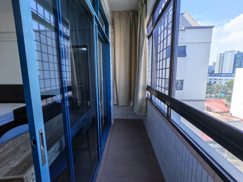 Palm Lodge, 4 Geylang Lor 37, Room Rental, 200 sqft, Condominium For Rent, by Steve Voon, 500236707 - Balcony - PropertyGuru.com.sg