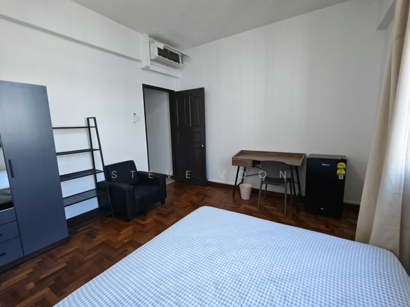 Palm Lodge, 4 Geylang Lor 37, Room Rental, 150 sqft, Condominium For Rent, by Steve Voon, 500236712 - Bedroom - PropertyGuru.com.sg
