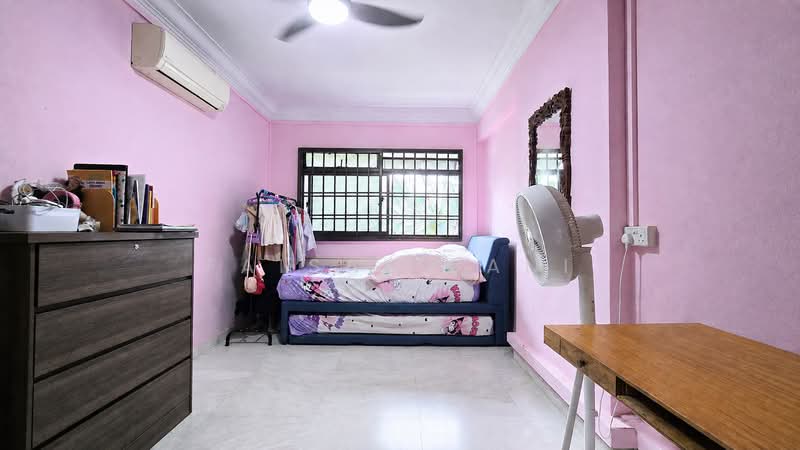 726 Tampines Street 71, 726 Tampines Street 71, 3 Bedrooms, 1,119 sqft, HDB Flat For Sale, by Faisal Gani, 500236713 - Bedroom - PropertyGuru.com.sg
