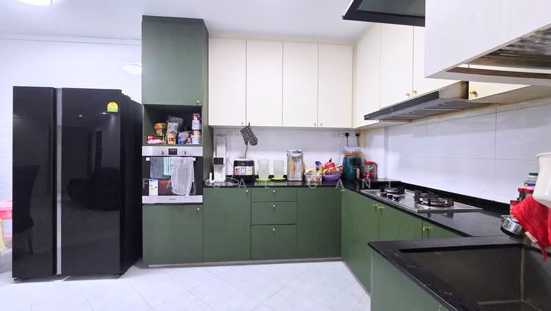726 Tampines Street 71, 726 Tampines Street 71, 3 Bedrooms, 1,119 sqft, HDB Flat For Sale, by Faisal Gani, 500236713 - Kitchen - PropertyGuru.com.sg