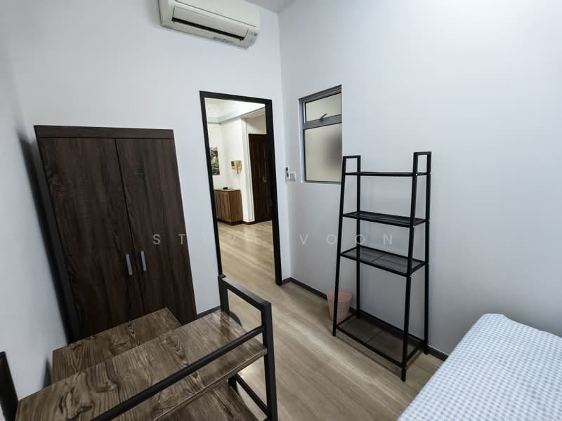 Palm Lodge, 4 Geylang Lor 37, Room Rental, 90 sqft, Condominium For Rent, by Steve Voon, 500236714 - Bedroom - PropertyGuru.com.sg