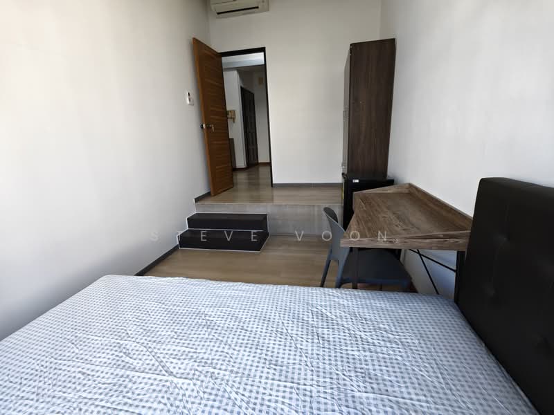 Palm Lodge, 4 Geylang Lor 37, Room Rental, 140 sqft, Condominium For Rent, by Steve Voon, 500236716 - Bedroom - PropertyGuru.com.sg