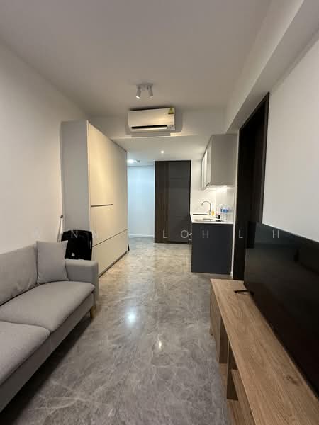 The M, 36 Middle Road, 1 Bedroom, 441 sqft, Condominium For Rent, by Winnie Loh L H, 500236717 - Living Room - PropertyGuru.com.sg