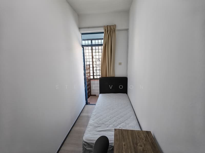 Palm Lodge, 4 Geylang Lor 37, Room Rental, 120 sqft, Condominium For Rent, by Steve Voon, 500236718 - Bedroom - PropertyGuru.com.sg