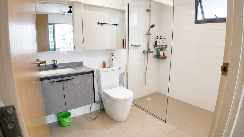520B Tampines Central 8, 520B Tampines Central 8, 3 Bedrooms, 1,163 sqft, HDB Flat For Sale, by Suliman Harharah, 500236720 - Bathroom - PropertyGuru.com.sg