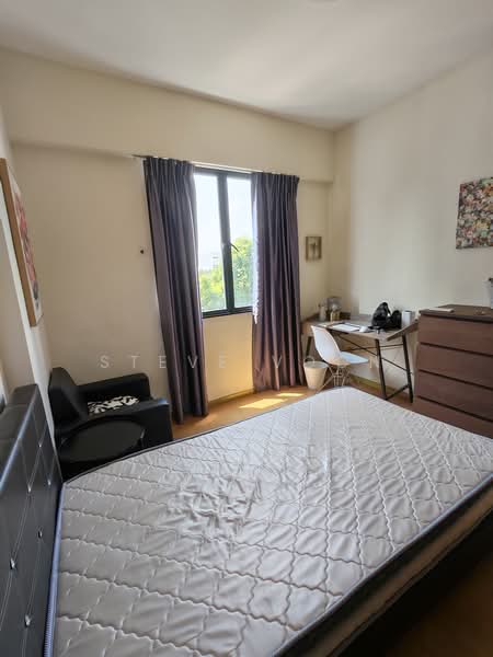 Central Grove, , Room Rental, 150 sqft, Condominium For Rent, by Steve Voon, 500236725 - Bedroom - PropertyGuru.com.sg