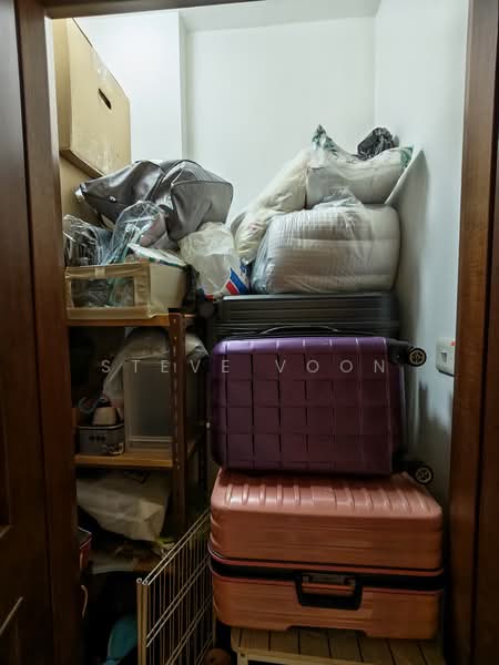 Central Grove, , Room Rental, 150 sqft, Condominium For Rent, by Steve Voon, 500236725 - Interior - PropertyGuru.com.sg