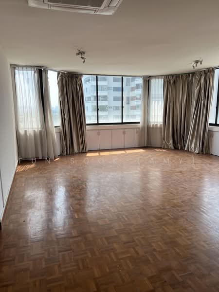 Beverly Hill, 61 Grange Road, 4 Bedrooms, 3,778 sqft, Condominium For Rent, by Fun Sook (Amy), 500236729 - Master bedroom - PropertyGuru.com.sg