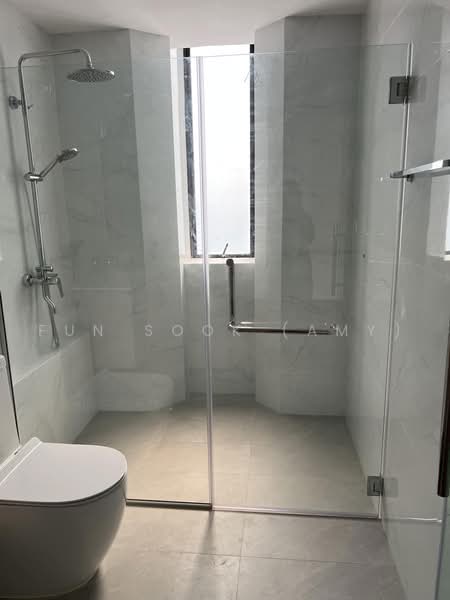 Beverly Hill, 61 Grange Road, 4 Bedrooms, 3,778 sqft, Condominium For Rent, by Fun Sook (Amy), 500236729 - Bathroom - PropertyGuru.com.sg