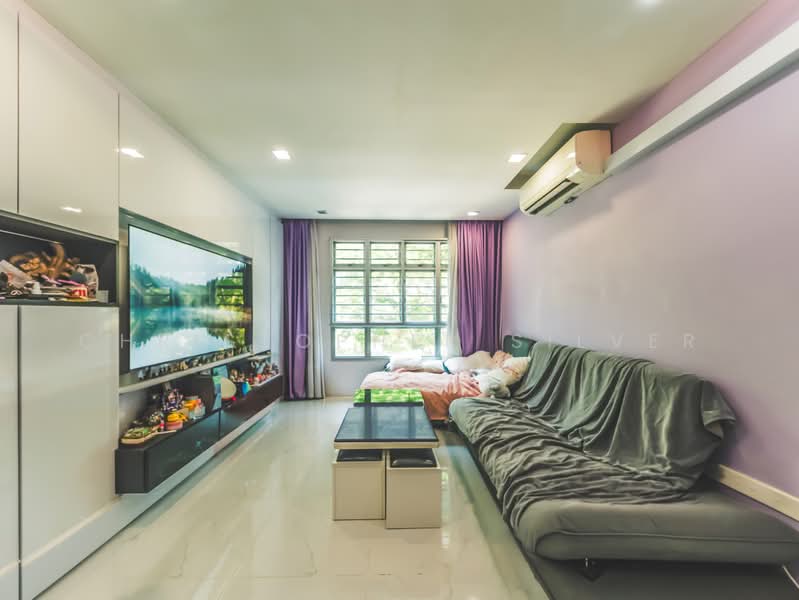 95A Henderson Road, 95A Henderson Road, 3 Bedrooms, 1,001 sqft, HDB Flat For Sale, by Christopher Silver, 500236731 - Living Room (Side) - PropertyGuru.com.sg