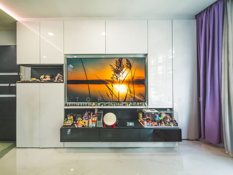 95A Henderson Road, 95A Henderson Road, 3 Bedrooms, 1,001 sqft, HDB Flat For Sale, by Christopher Silver, 500236731 - Living Room (TV) - PropertyGuru.com.sg