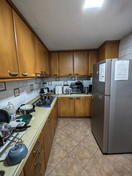 Central Grove, , Room Rental, 110 sqft, Condominium For Rent, by Steve Voon, 500236732 - Kitchen - PropertyGuru.com.sg
