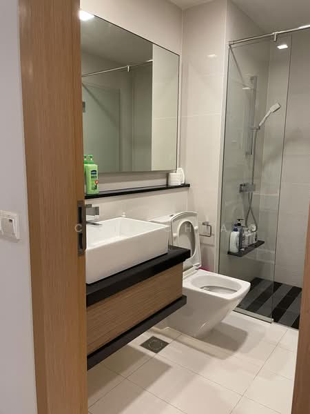 Marina Bay Residences, 18 Marina Boulevard, 3 Bedrooms, 1,991 sqft, Condominium For Rent, by Cris Chia, 500236734 - Bathroom - PropertyGuru.com.sg