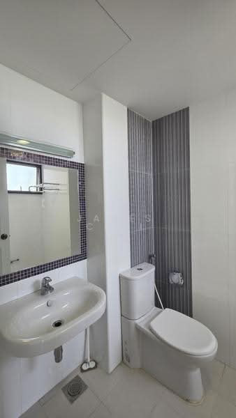 Mimosa Park, 15 Mimosa Road, Seletar / Yio Chu Kang, 4 Bedrooms, 1,755 sqft, Condominium For Rent, by James Chui, 500236736 - Bathroom - PropertyGuru.com.sg