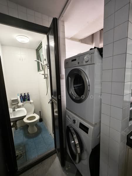 Cassia View, 320 Guillemard Road, Room Rental, 130 sqft, Condominium For Rent, by Steve Voon, 500236738 - Bathroom - PropertyGuru.com.sg